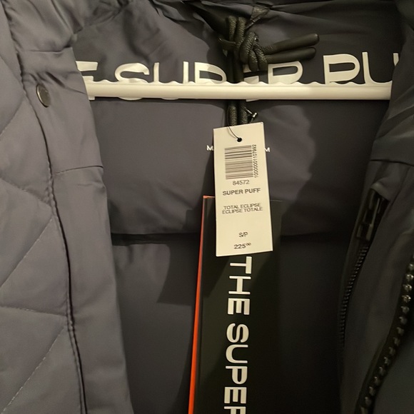 Aritzia SuperPuff Shorty - Picture 3 of 4